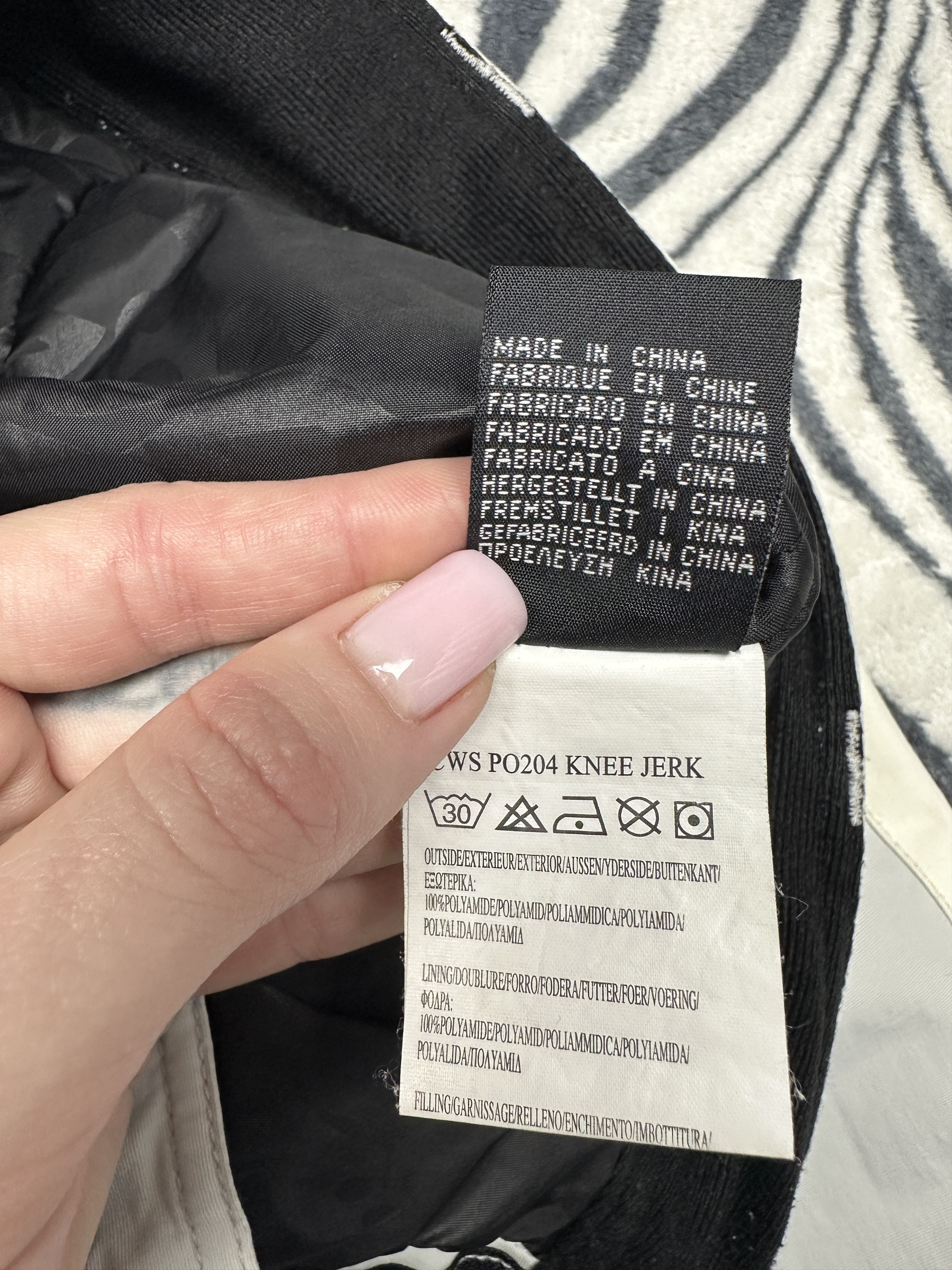 Quiksilver Quiksilver ROXY Womens Ski Snowboard Pants Size 34" / US 12 / IT 48 - 8 Thumbnail