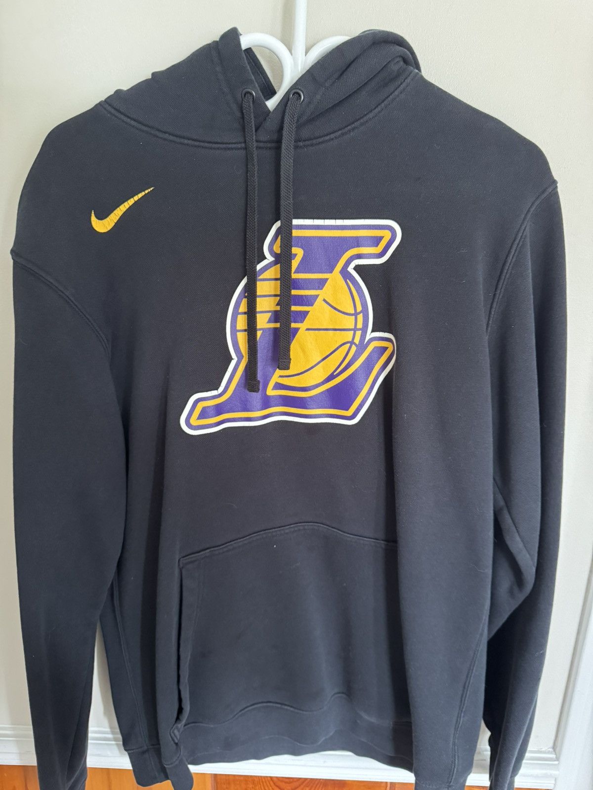 Nike LA Lakers Nike hoodie Size US L / EU 52-54 / 3 - 1 Thumbnail