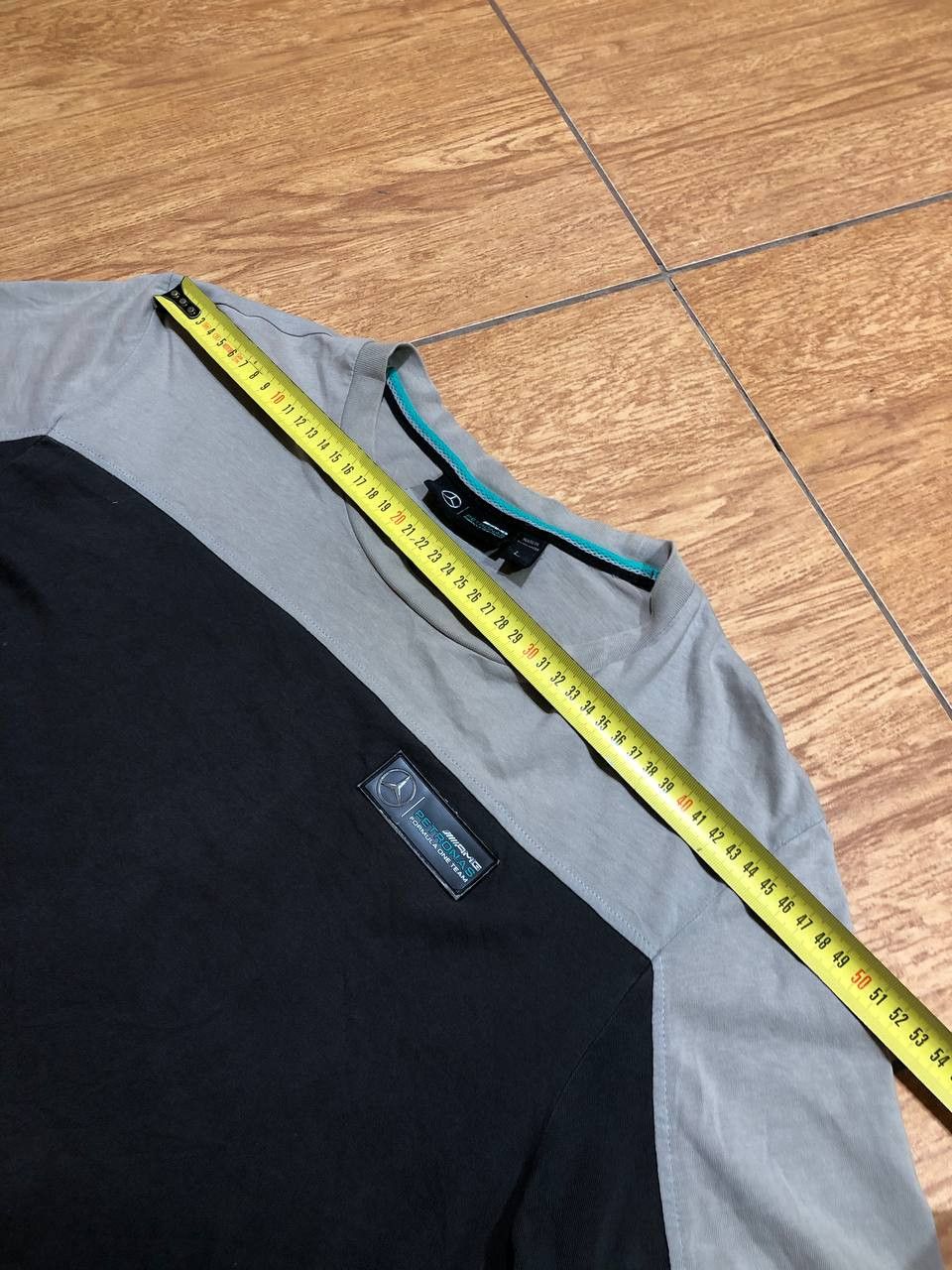 Mercedes-Benz Mercedes Petronas AMG Racing vintage t-shirts Size US L / EU 52-54 / 3 - 5 Thumbnail