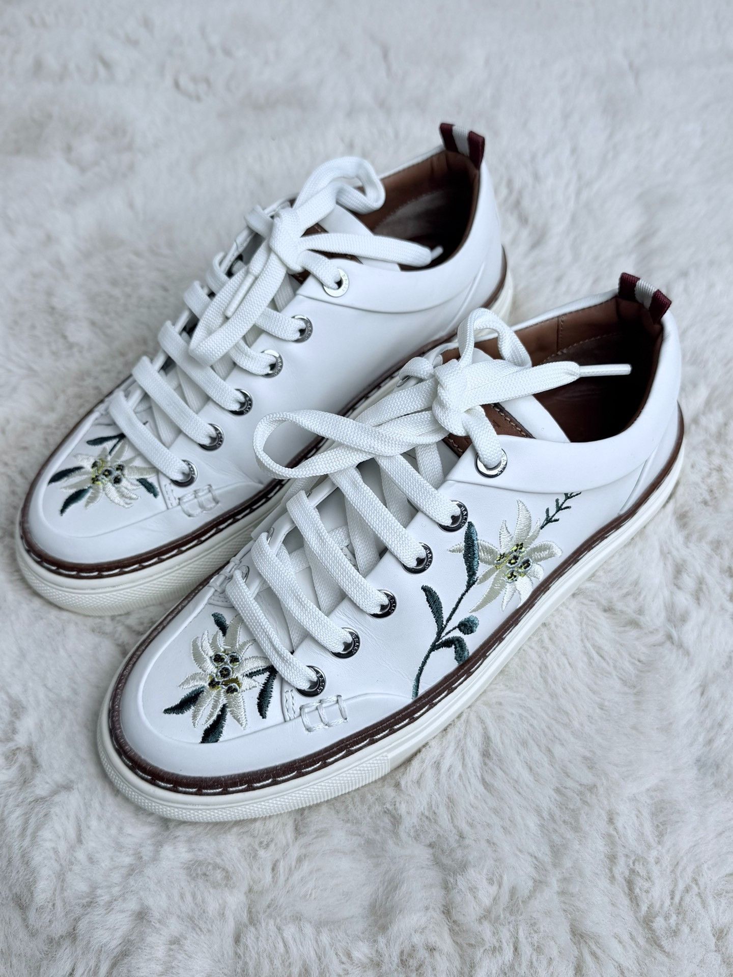 Bally Bally Leather Embroidered White Lowtop Sneakers us_5 Women Size US 5 / IT 35 - 1 Thumbnail