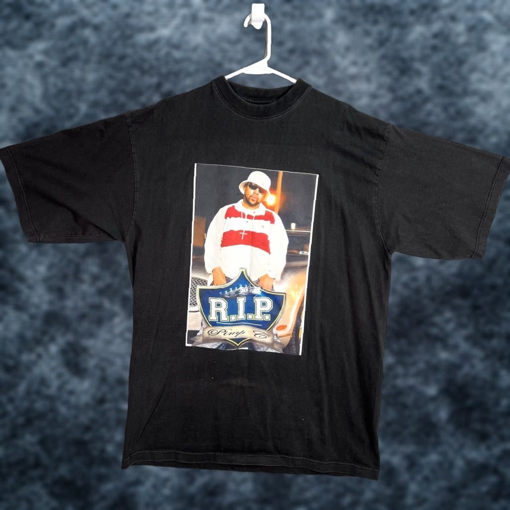 Griffin VINTAGE UGK RIP Pimp C Rap Tee T Shirt Men 2XL Black Texas Graphic Tee 2000s Hip Hop Mens Size US XXL / EU 58 / 5 - 1 Thumbnail