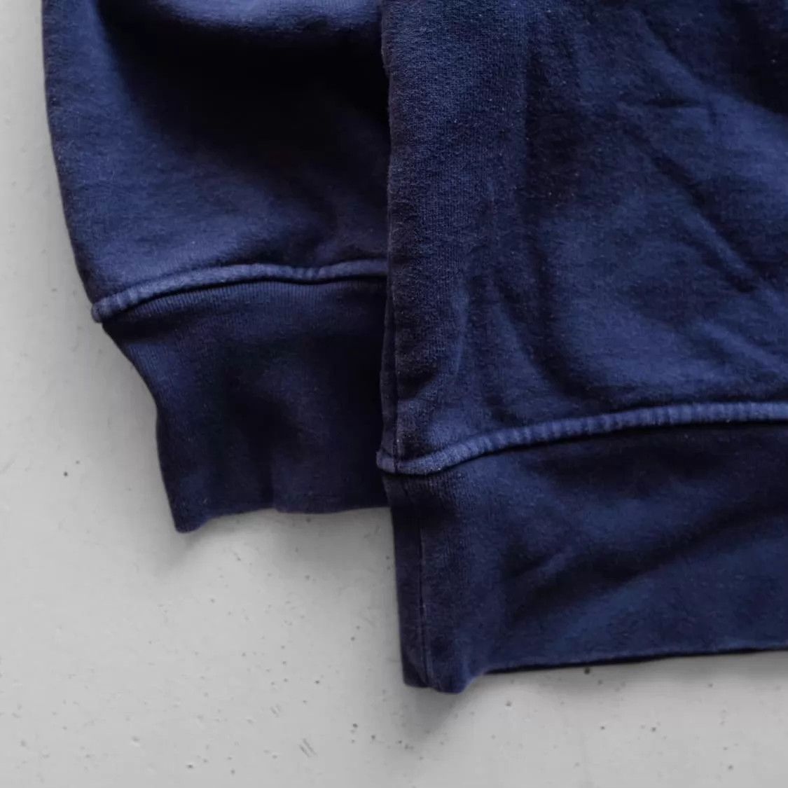 Calvin Klein ck205w39nyc vintage blue back cutout small logo hoodie Size US M / EU 48-50 / 2 - 6 Thumbnail