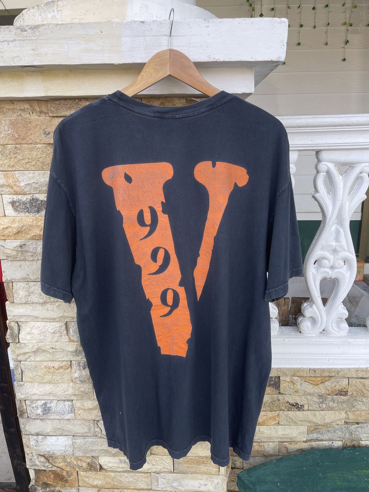 999 Club × Vlone Rare🔥Juice Wrld x Vlone 999 Sun Faded Black T-Shirt Size US XL / EU 56 / 4 - 1 Thumbnail