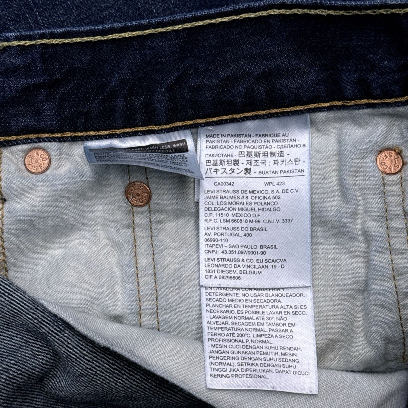 Levi's Levi's 559 Relaxed Straight Jeans Men 44x32 Blue Denim Medium Wash 5-Pocket Stretch Distressed No N/A? Size US 44 / EU 60 - 5 Thumbnail