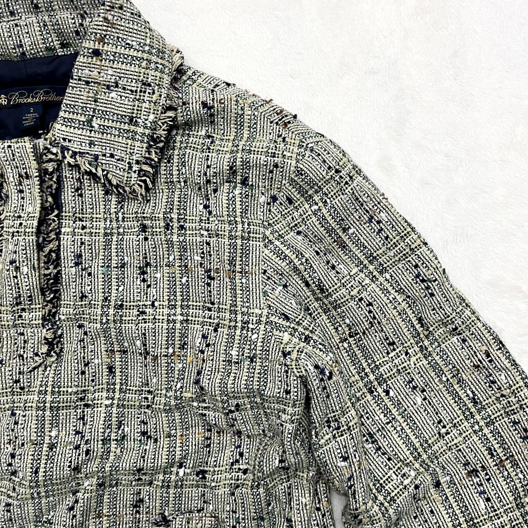 Brooks Brothers Brooks Brothers Jacket Top Blazer Womens 2 Green Tweed Boucle Fringe Lined Plaid Tailored Front Pockets Size XS / US 0-2 / IT 36-38 - 3 Thumbnail