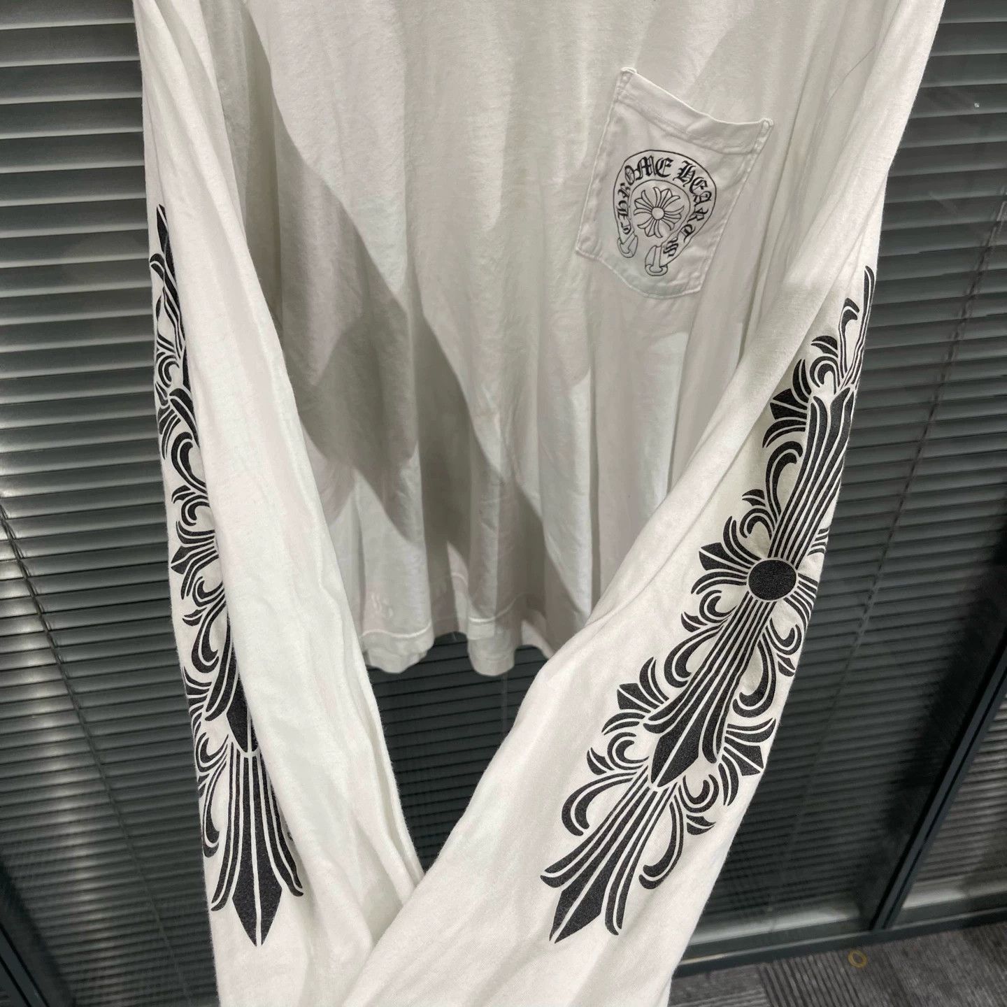 Chrome Hearts Chrome Hearts Las Vegas Qilin Arm Horseshoe Long Sleeve L 95N Size US L / EU 52-54 / 3 - 5 Thumbnail
