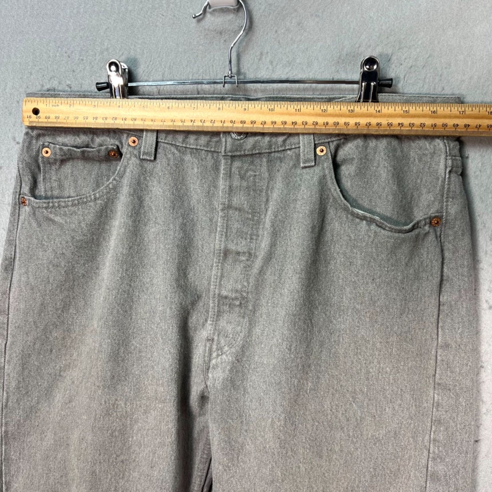Levi's VINTAGE Levi's 501 Mens Jeans Gray Denim Distressed Hem 36 x 27 - Levi'S 501 Series 5-Pocket Design Button Closure Straight Size US 36 / EU 52 - 5 Thumbnail