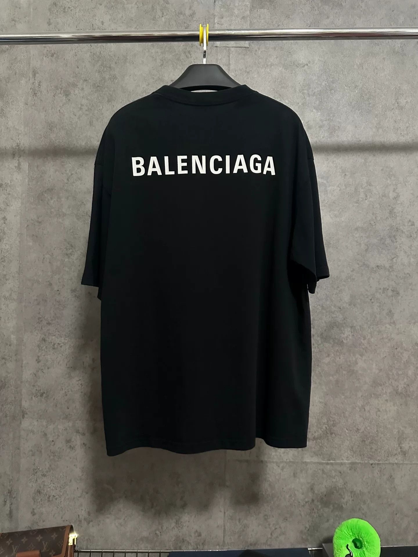 Balenciaga Balenciaga Short Sleeve Logo Print T-Shirt Size US M / EU 48-50 / 2 - 4 Thumbnail