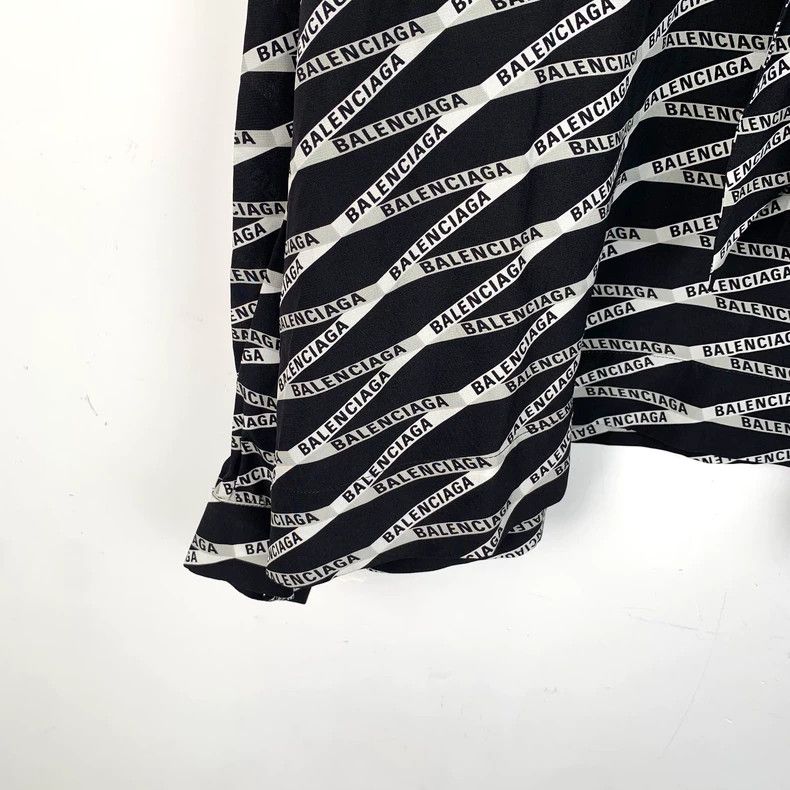 Balenciaga Balenciaga size 34 Black monogrammed striped mulberry silk Size US XXS / EU 40 - 4 Thumbnail