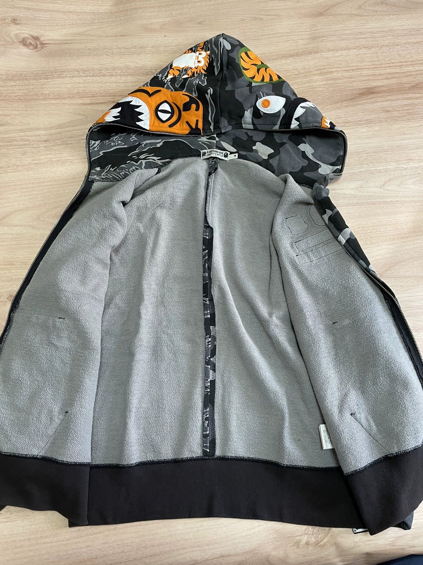 Bape BAPE x Undefeated Shark Tiger Camo Black Hoodie M Size US M / EU 48-50 / 2 - 4 Thumbnail