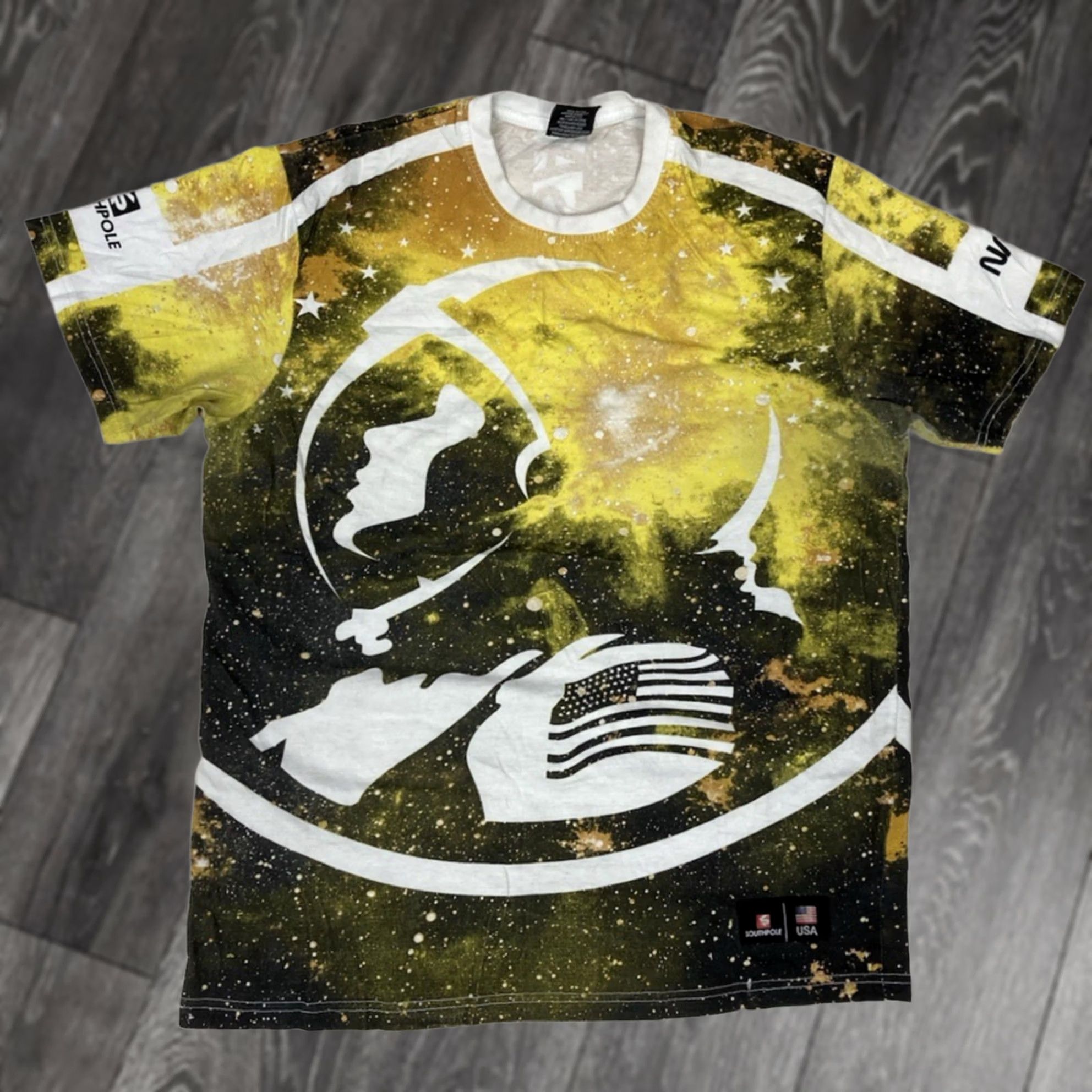 Southpole Southpole NASA All Over Print Graphic T-shirt Men Large Short Sleeve AOP Space Shirt Mens Size US L / EU 52-54 / 3 - 1 Thumbnail