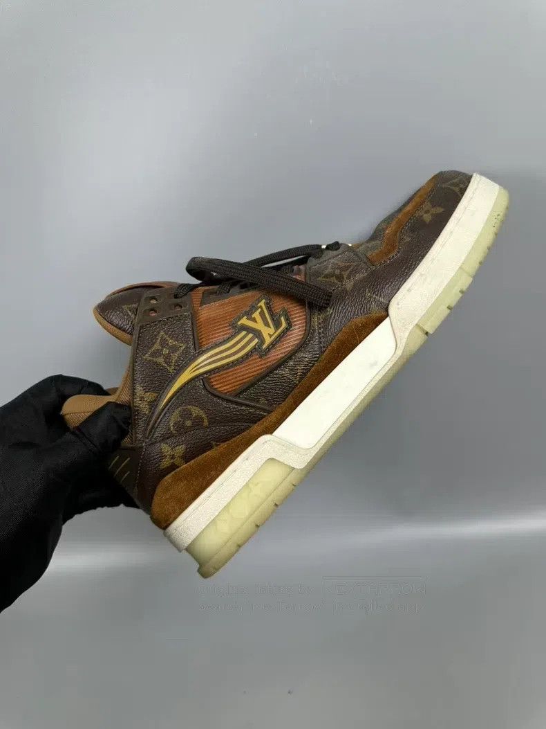 Louis Vuitton Louis Vuitton Full-print presbyopic casual shoes Size US 7 / EU 40 - 5 Thumbnail