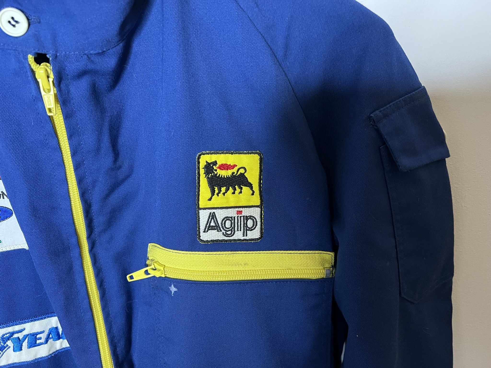 Red Bull VINTAGE RED BULL F1 TEAM AGIP MECHANIC'S SUIT JUMPSUIT Size US M / EU 48-50 / 2 - 5 Thumbnail
