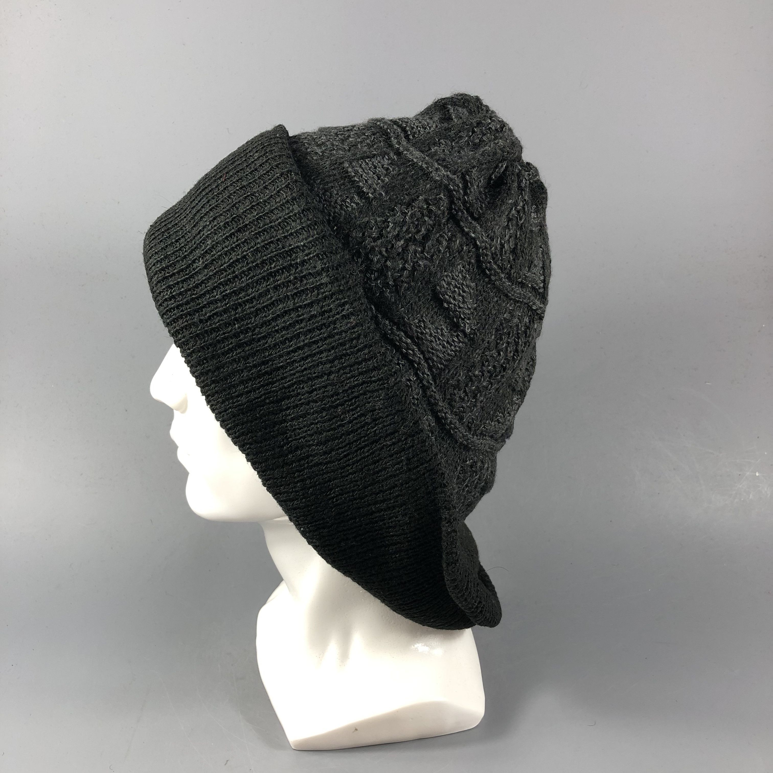 Japanese Brand Oversized Slouchy Knit Beanie Snowcap Snow Hat B719 Size ONE SIZE - 2 Thumbnail