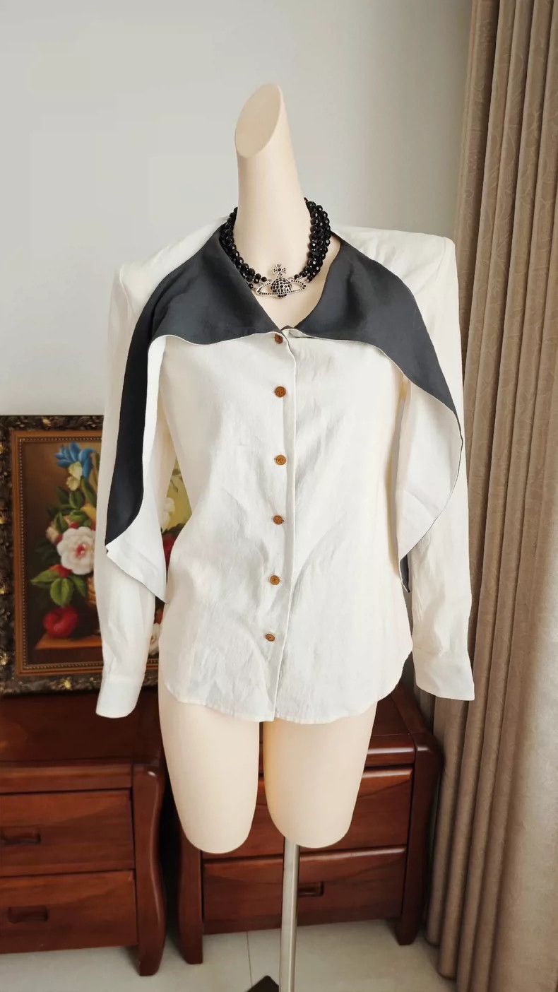 Vivienne Westwood Vivienne Westwood size2 French elegant bow-tied shirt Size M / US 6-8 / IT 42-44 - 1 Thumbnail