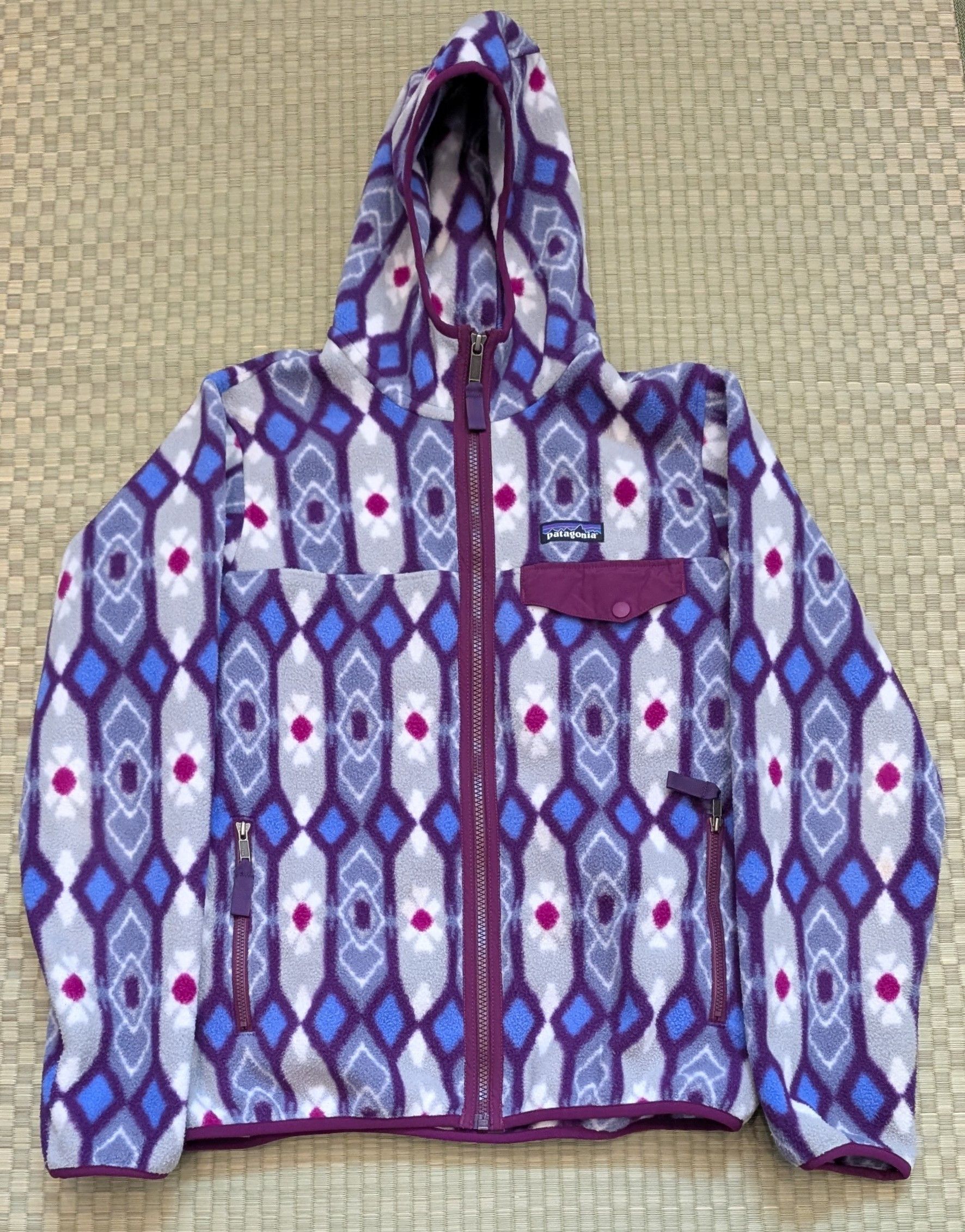 Patagonia RARE Patagonia Synchilla Full Zip Geometric Pattern Fleece Size S / US 4 / IT 40 - 1 Thumbnail