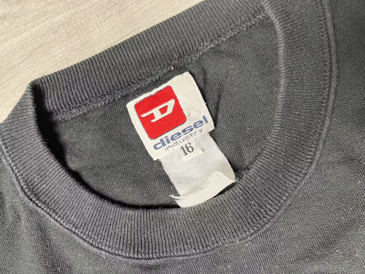 Diesel Diesel sweatshirt vintage size Large Size US L / EU 52-54 / 3 - 3 Thumbnail