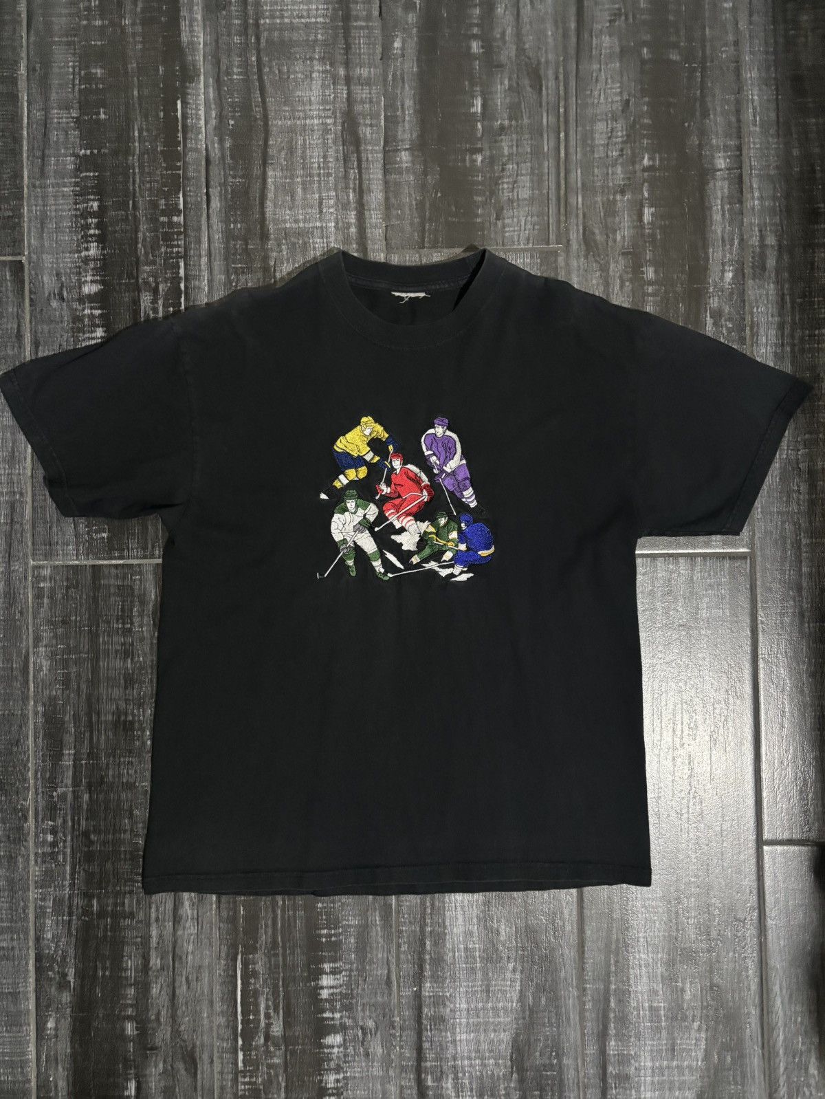 Other Black vintage hockey tee Size US L / EU 52-54 / 3 - 1 Thumbnail