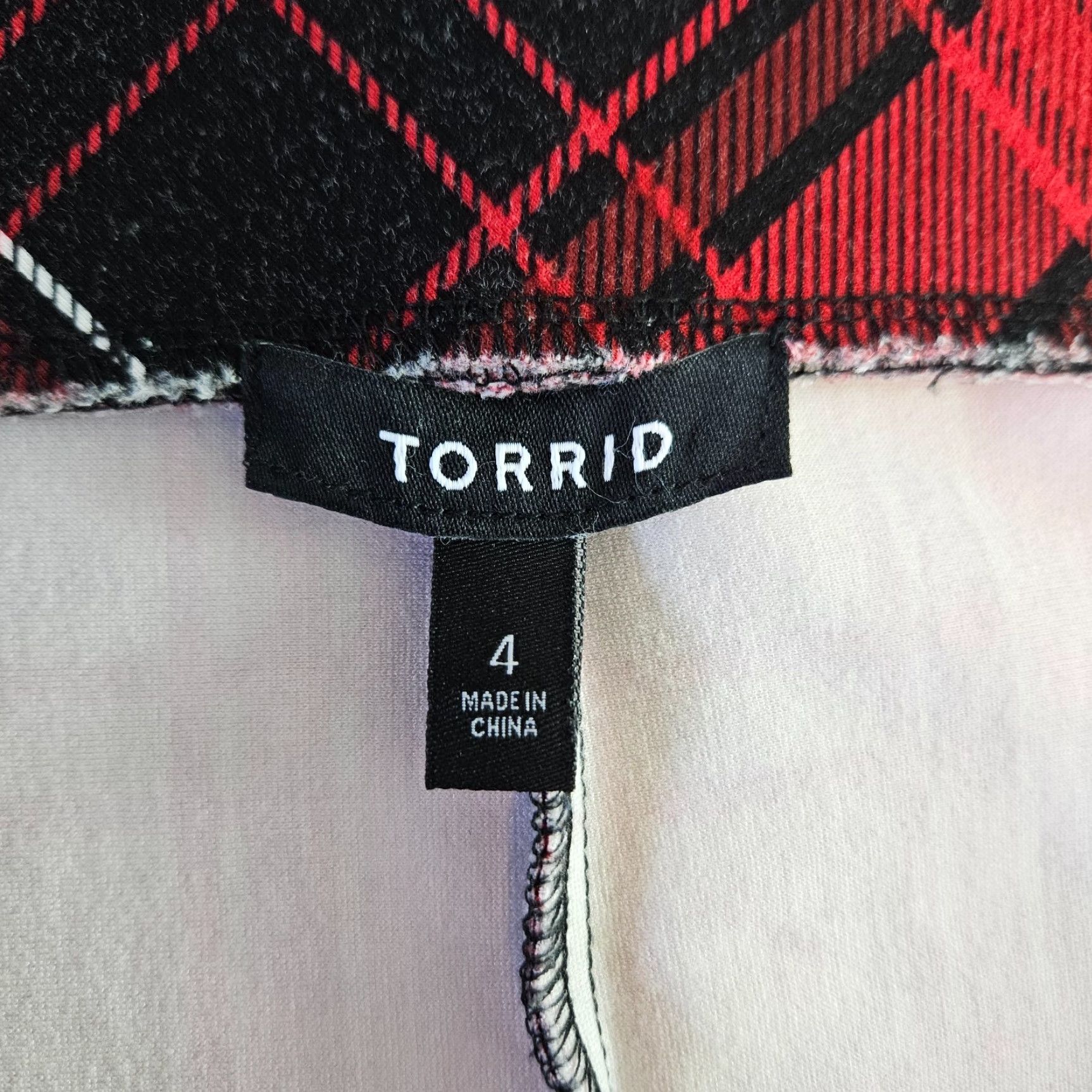 Torrid Torrid Womens Pencil Skirt Sz 4 Red Black Plaid Rayon Blend Pull On Size 27" / US 4 / IT 40 - 4 Thumbnail