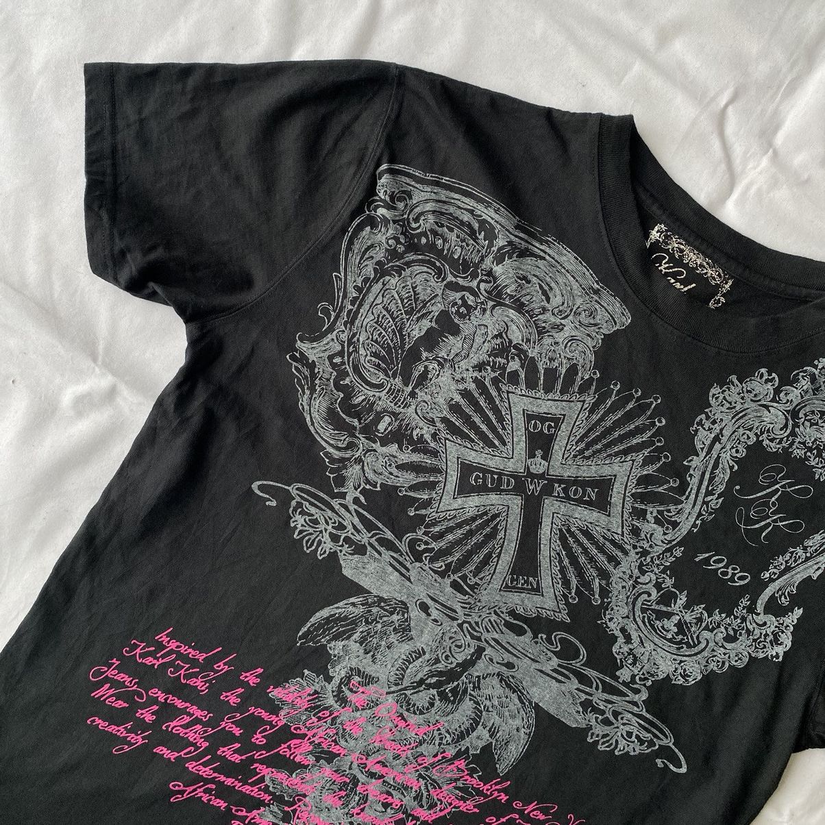 Japanese Brand × Karl Kani Karl Kani Black Gothic Cross Typography 1989 Designs Tees Size US L / EU 52-54 / 3 - 4 Thumbnail