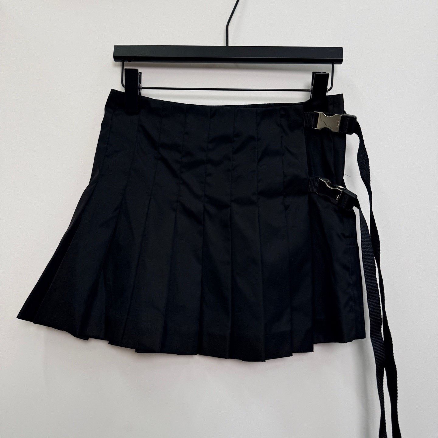 Prada PRADA Lightweight Recycled Nylon Wrap Skirt Size 38" / US 16 / IT 52 - 1 Thumbnail
