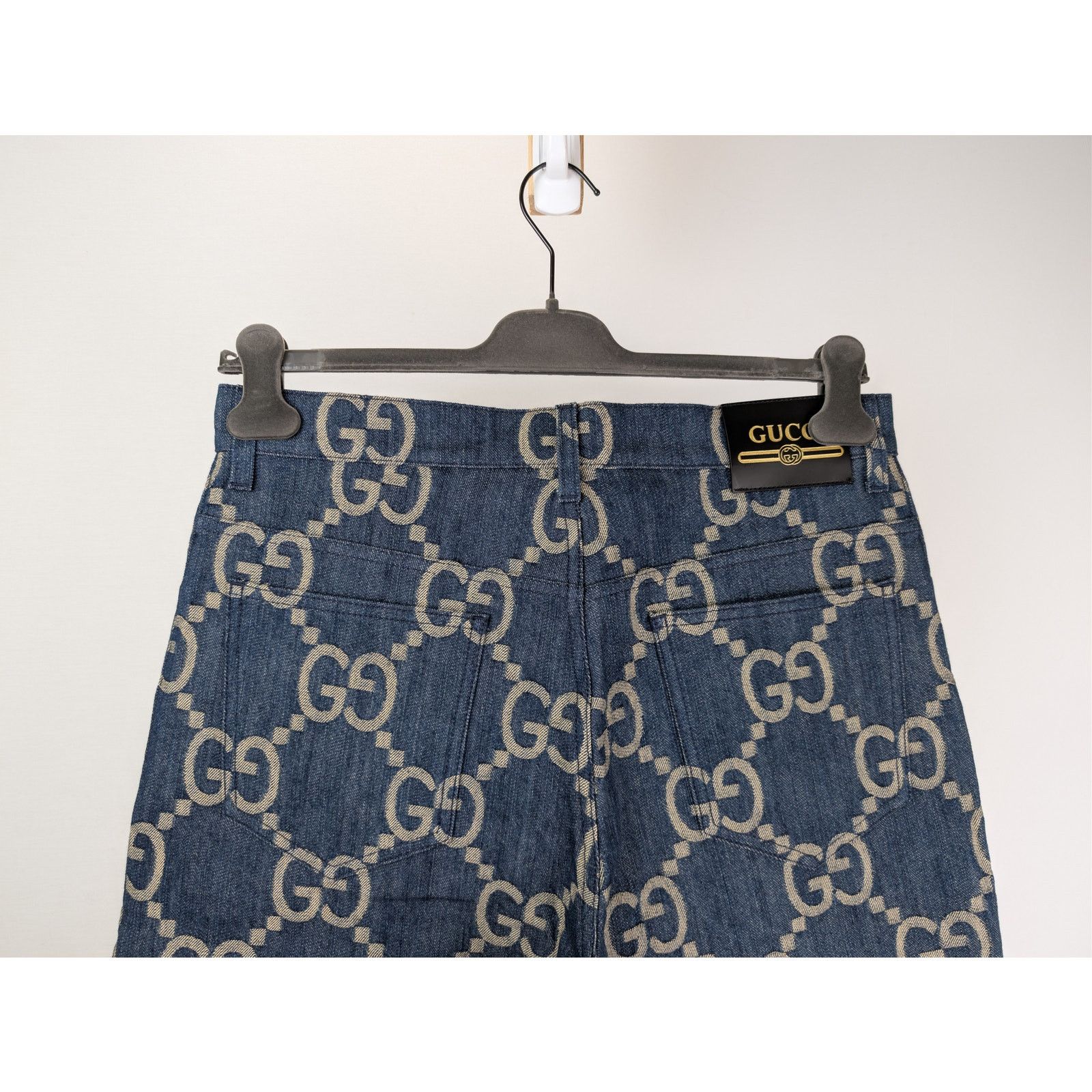 Gucci o1rshd1 Q:2 / GG Logo Pineapple Logo Shorts in Blue Size US 32 / EU 48 - 11 Thumbnail