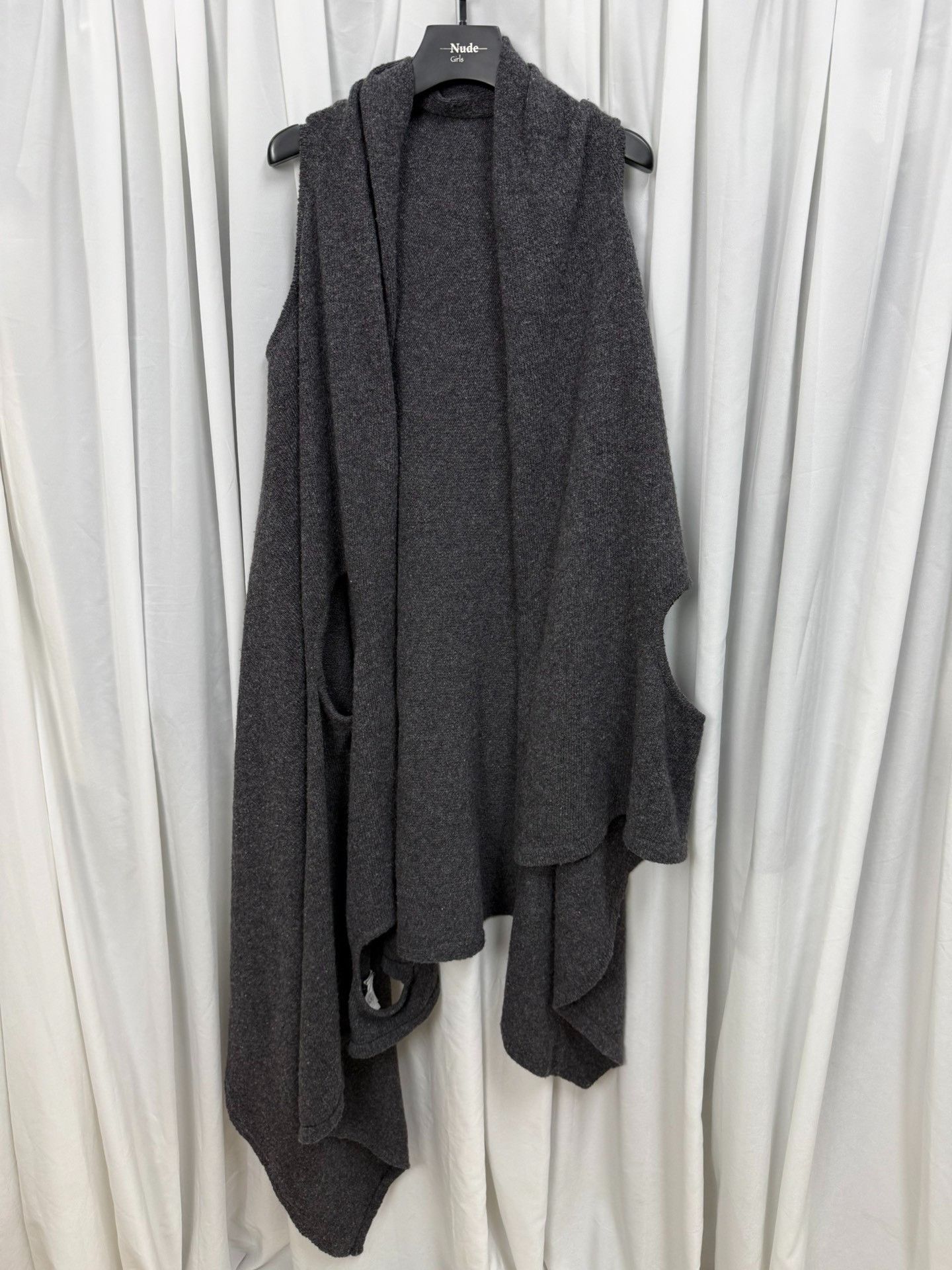Ann Demeulemeester Ann Demeulemeester Open-Knit Asymmetric Cape Size US M / EU 48-50 / 2 - 1 Thumbnail