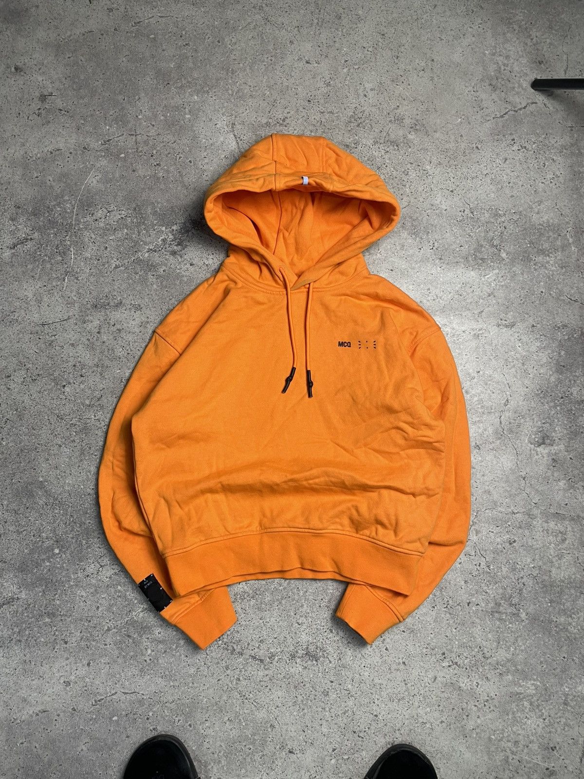 Alexander McQueen 2 pieces Mcq Alexander McQueen cropped hoodie and t shirt XS Size XS / US 0-2 / IT 36-38 - 4 Thumbnail
