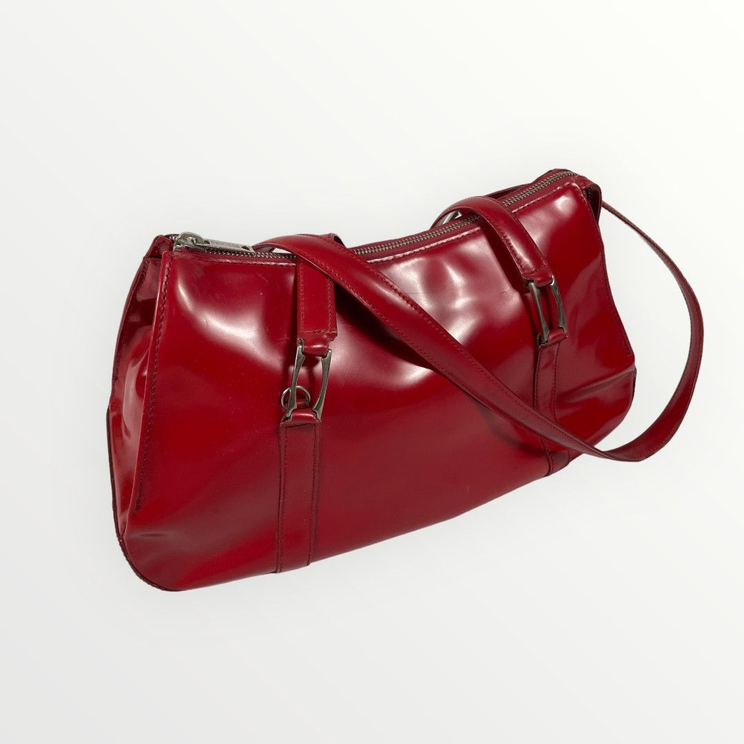 Vintage Vintage Rare Moschino Heart Redwall Love Red Shoulder Bag Size ONE SIZE - 2 Thumbnail