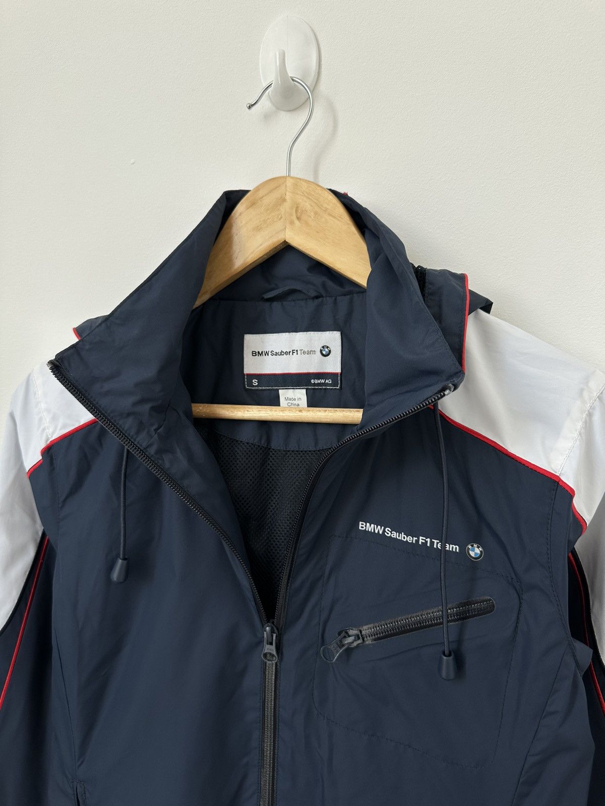 BMW Vintage BMW Sauber F1 Team Blue Racing Women Jacket Size US S / EU 44-46 / 1 - 7 Thumbnail