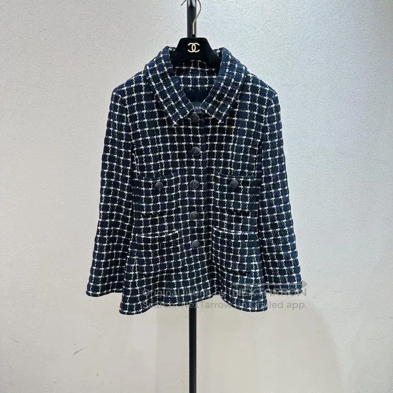 Chanel Chanel 18A Hamburger Series Show Black and White Waist Jac Size XS / US 0-2 / IT 36-38 - 1 Thumbnail