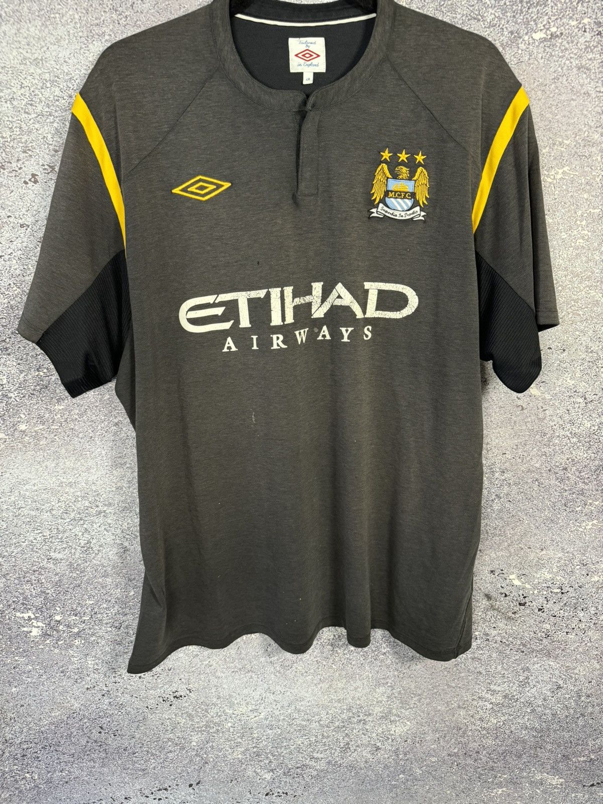 Umbro × Vintage Vintage Manchester City 2009/10 Umbro Jersey 2XL size Size US XXL / EU 58 / 5 - 4 Thumbnail