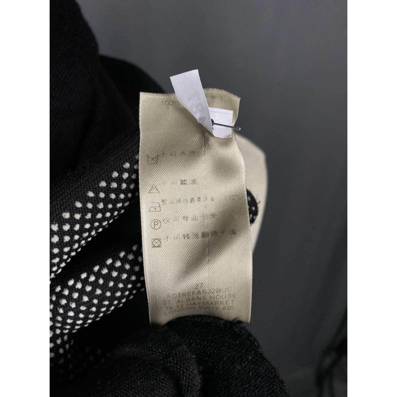 Burberry Burberry Small Logo Men's Black Wool V-Neck Sweater Size M-L Size US L / EU 52-54 / 3 - 11 Thumbnail