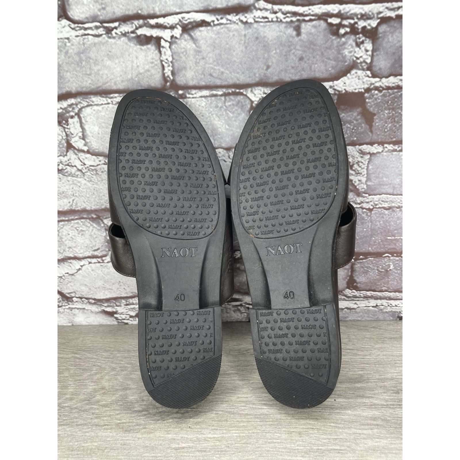 Other Naot Brown Leather Casual Low Heel Strap Slides Sandals Wome Size US 10 / IT 40 - 7 Thumbnail