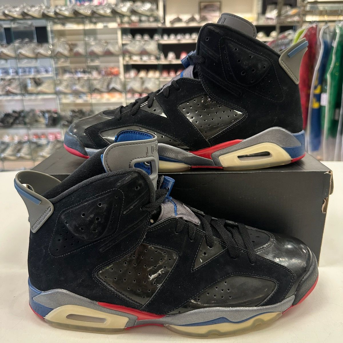 Size 13 Jordan Detroit Pistons 384664-001