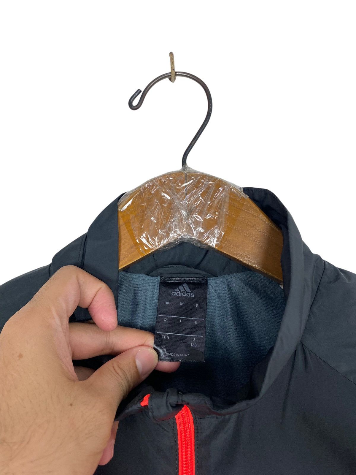Adidas Adidas Windbreaker Big Logo for Boys Size US M / EU 48-50 / 2 - 7 Thumbnail