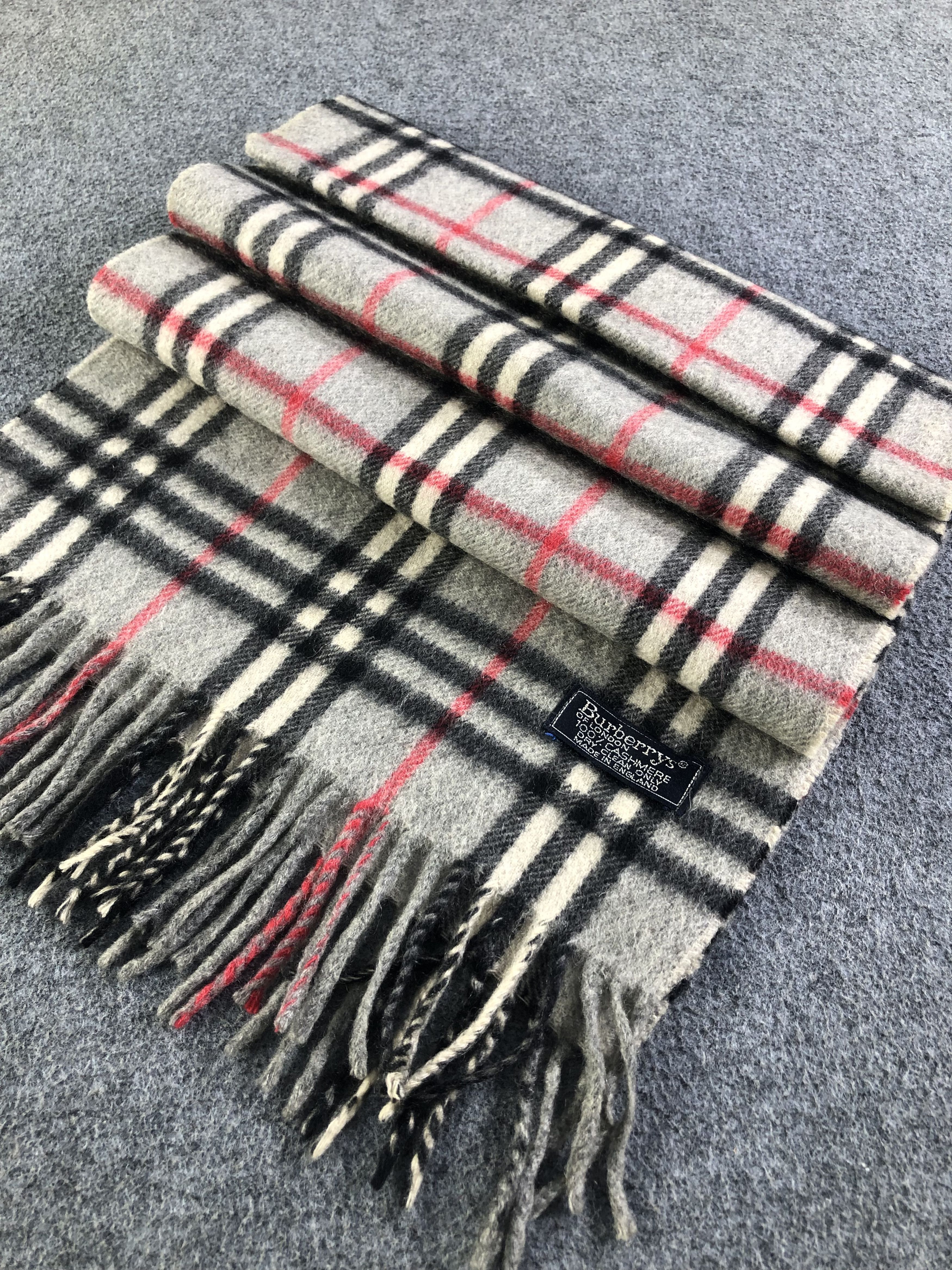 Burberry Burberrys Cashmere Scarf / Muffler / Neckwear SS1243 Size ONE SIZE - 3 Thumbnail