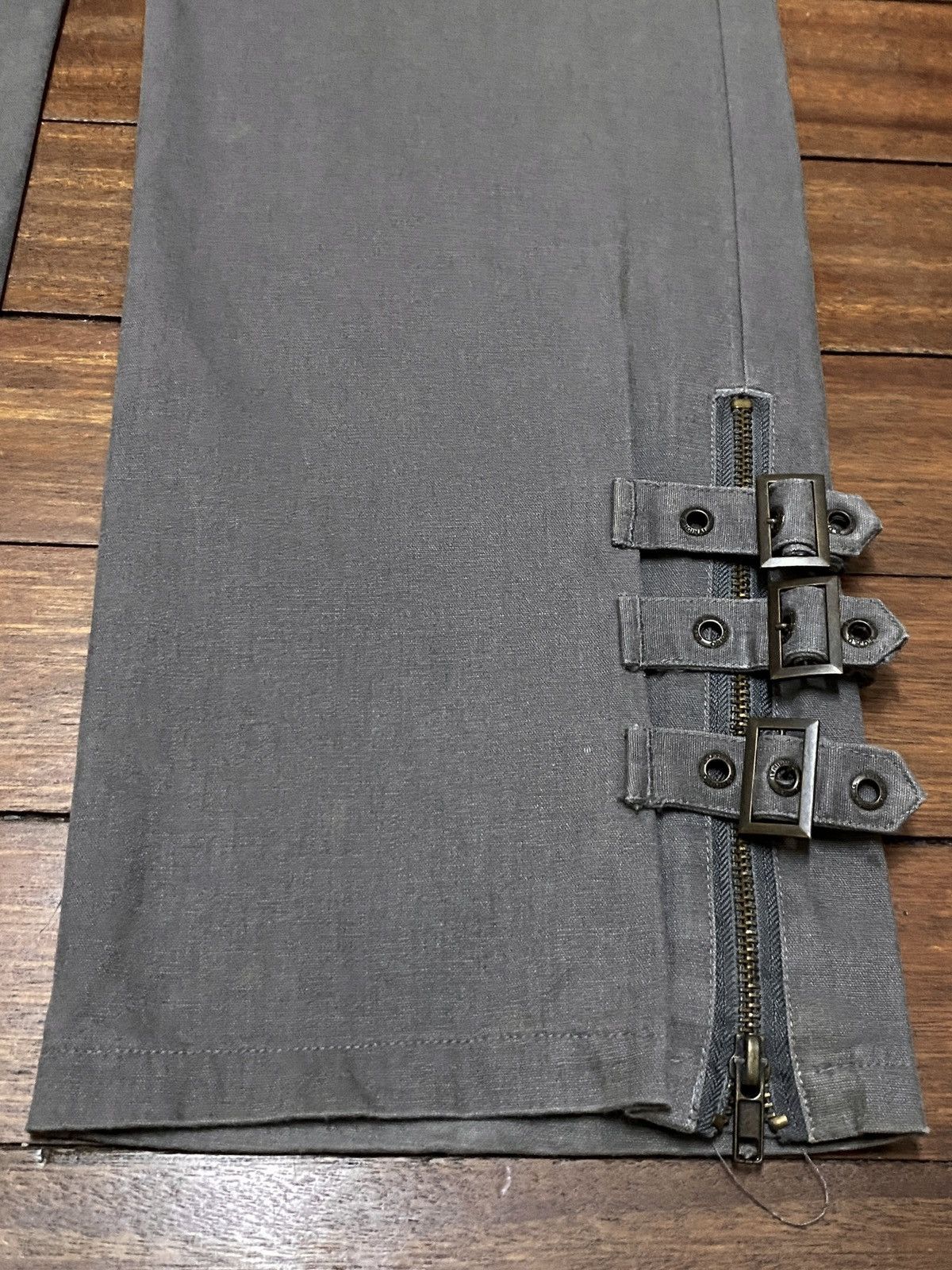 Le Grande Bleu (L.G.B.) Rare Design Vintage Japanese Brand Bong Bondage Pants 1990s Size US 33 - 5 Thumbnail