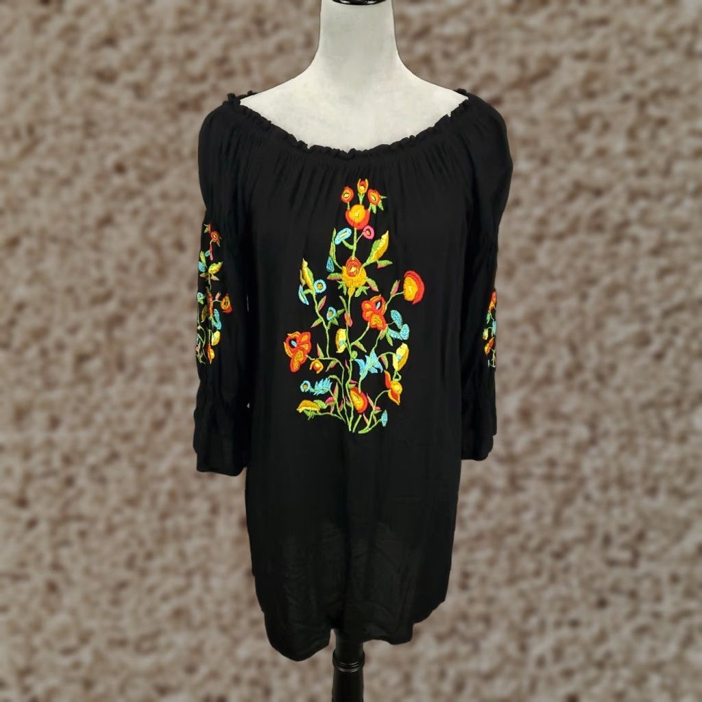 Vintage Raviya Womens Black Boho Blouse Medium 3/4 Sleeve Embroidered Floral Boat Neck Tunic Size M / US 6-8 / IT 42-44 - 1 Thumbnail