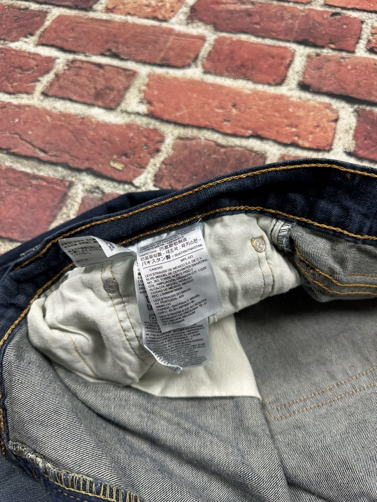 Levi's Levis 541 Jeans 46x30 Straight Leg Denim Dark Wash Stretch Size US 44 / EU 60 - 10 Thumbnail