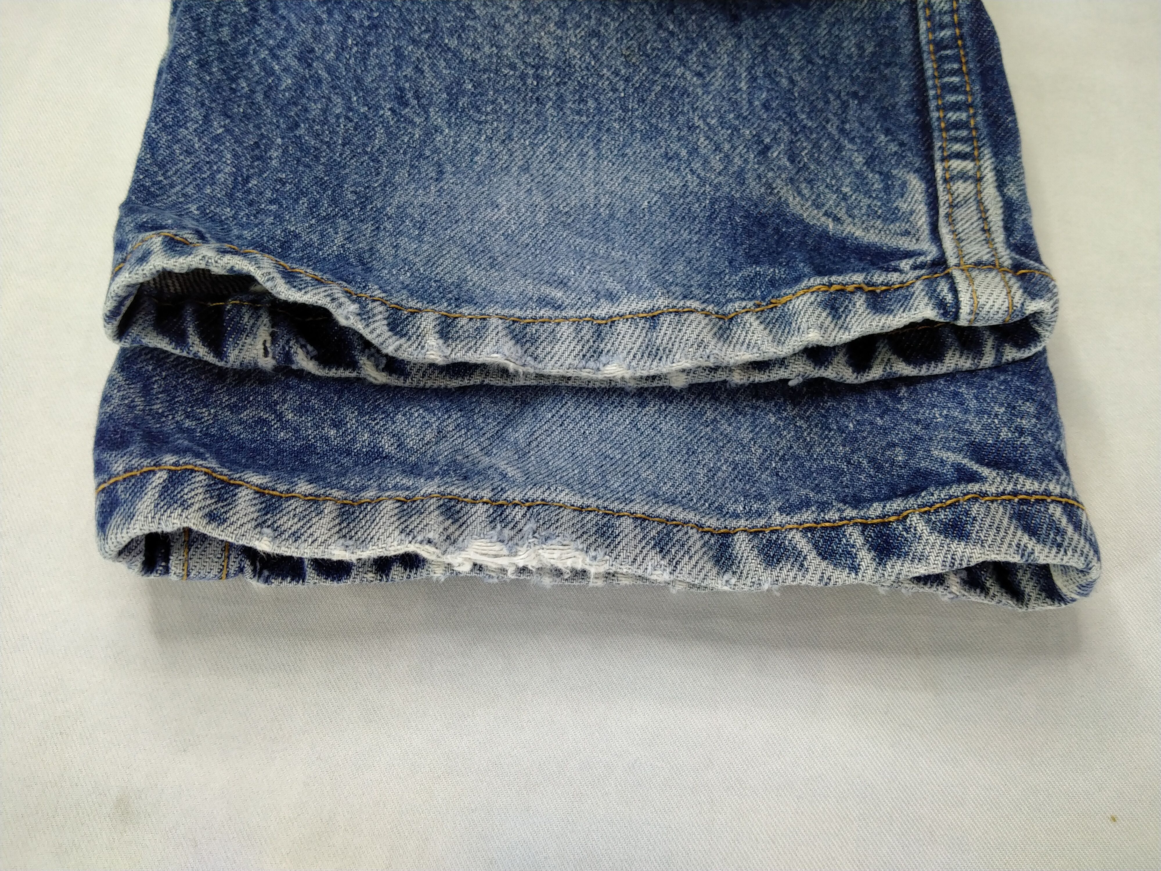 Levi's Vintage Levi's 505 Regular Fit Denim 35 x 28 Denim -JN380 Size US 35 - 16 Thumbnail