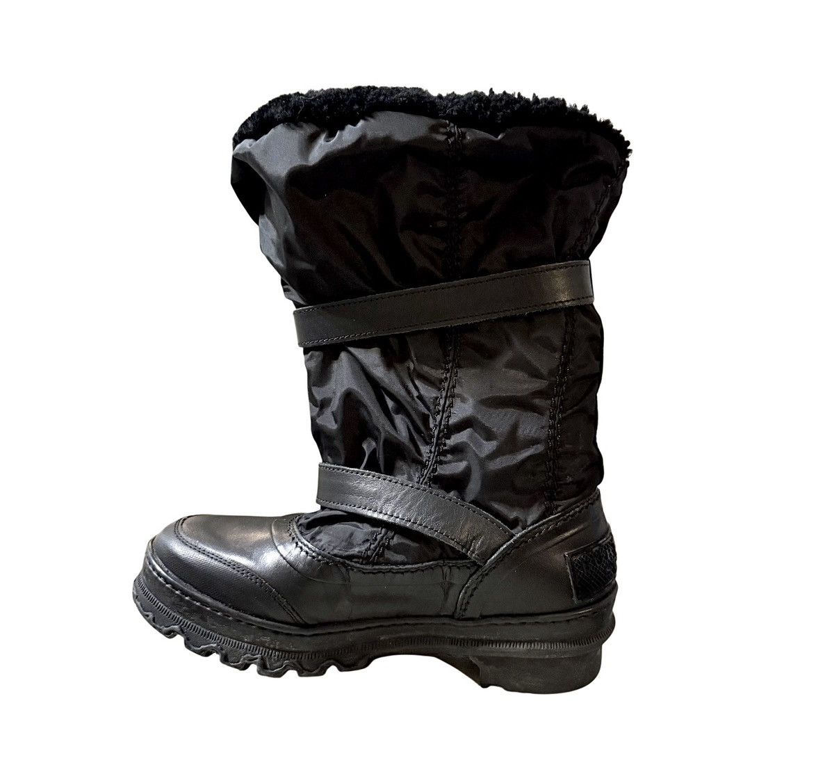 Burberry Burberry Sport Women’s Nylon Leather Mid Calf Weather Boots Size US 5 / IT 35 - 2 Thumbnail