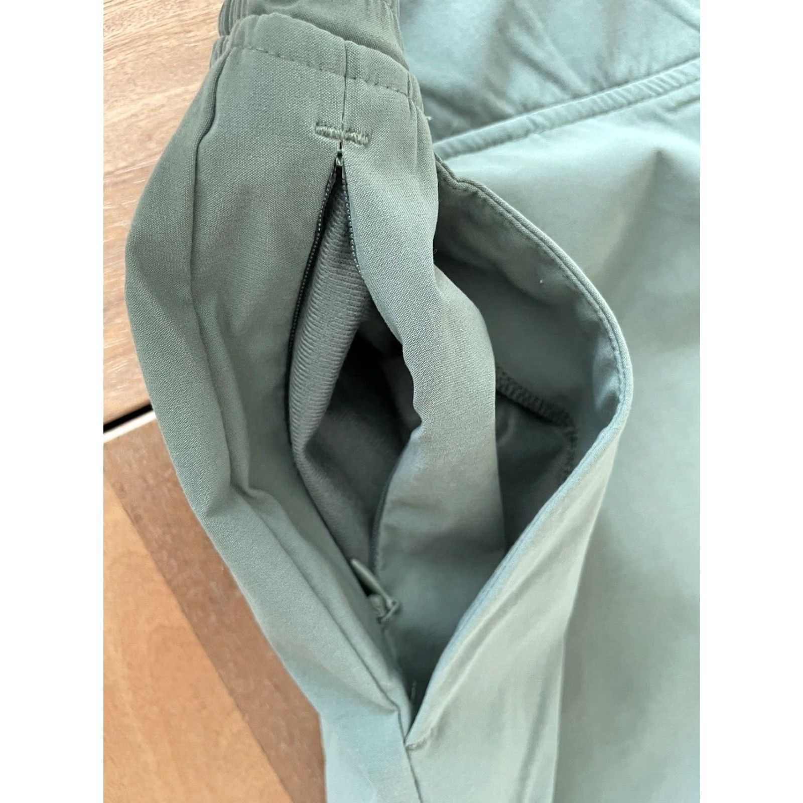 ZeroXposur NWT ZeroXposur Stretch Pull On Pants XL Green Zip Pockets Jogger Women Size XL City Hip Hop 80s 90s Commuter Style Pants Size 40" / US 18 - 6 Thumbnail