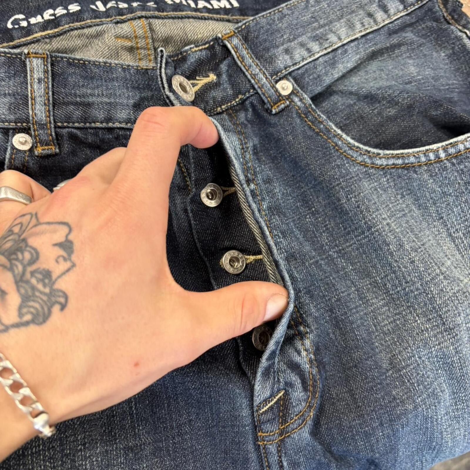 Guess Y2K Guess Dark Wash Raw Denim Size US 36 / EU 52 - 7 Thumbnail