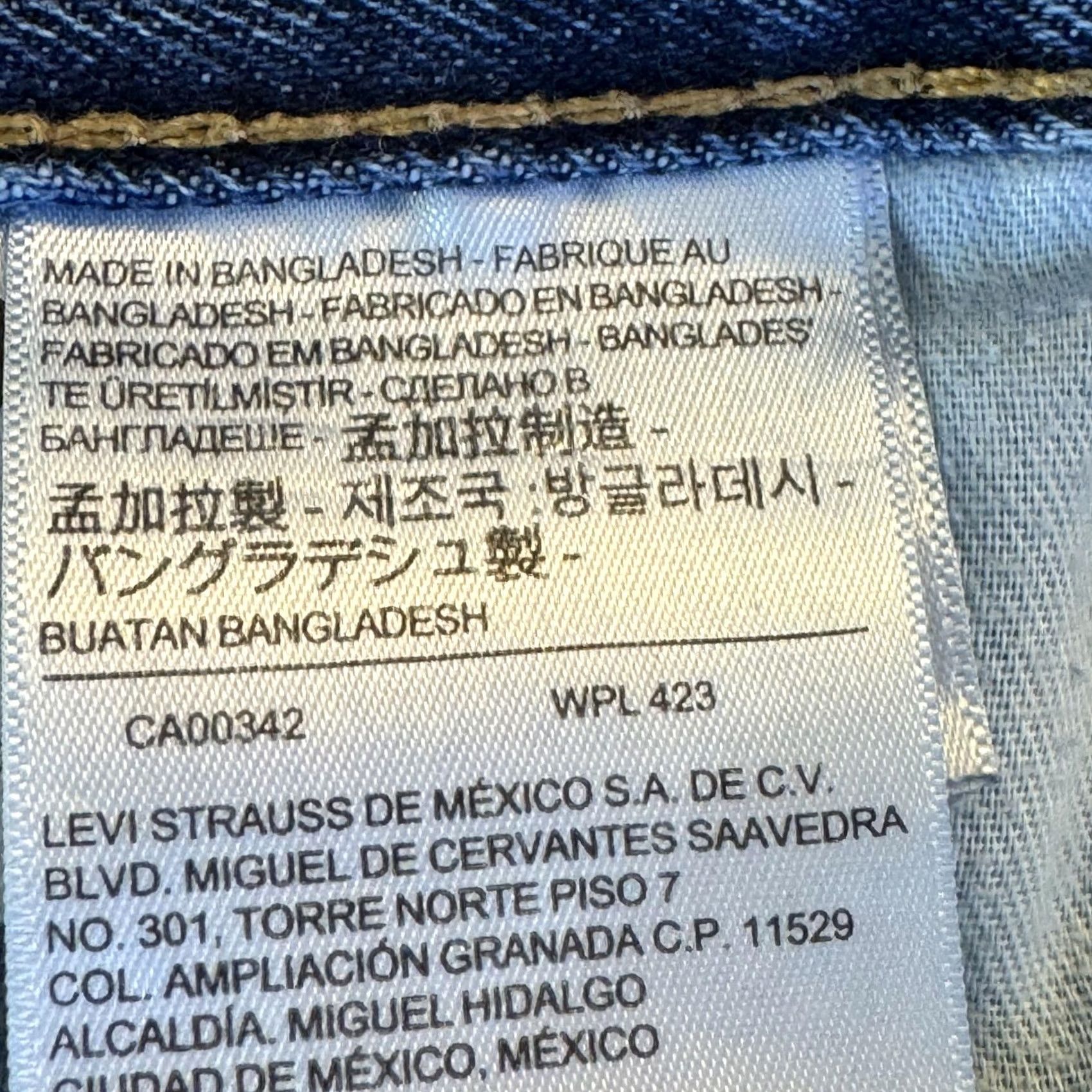 Levi's Levi’s 505 Jeans Men 34x30 Blue Regular Fit Straight Leg Denim Classic Zip Fly Regular Men’s Jeans Blue Straight Leg 34x30 Levi’s 505 Size US 34 / EU 50 - 4 Thumbnail