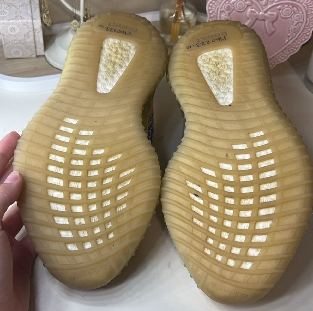 Yeezy adidas Yeezy Boost 350 V2 MX Oat Size US 7 / EU 40 - 2 Thumbnail