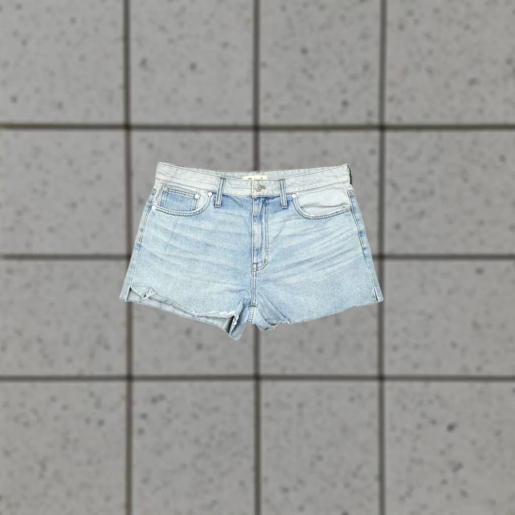 Madewell Madewell Relaxed Denim Shorts Size 33 Light Wash Raw Hem Two Tone Back Pockets Shirt Womens Regular Blue Summer 3 in Inseam Size 24" / US 00 / IT 34 - 1 Thumbnail