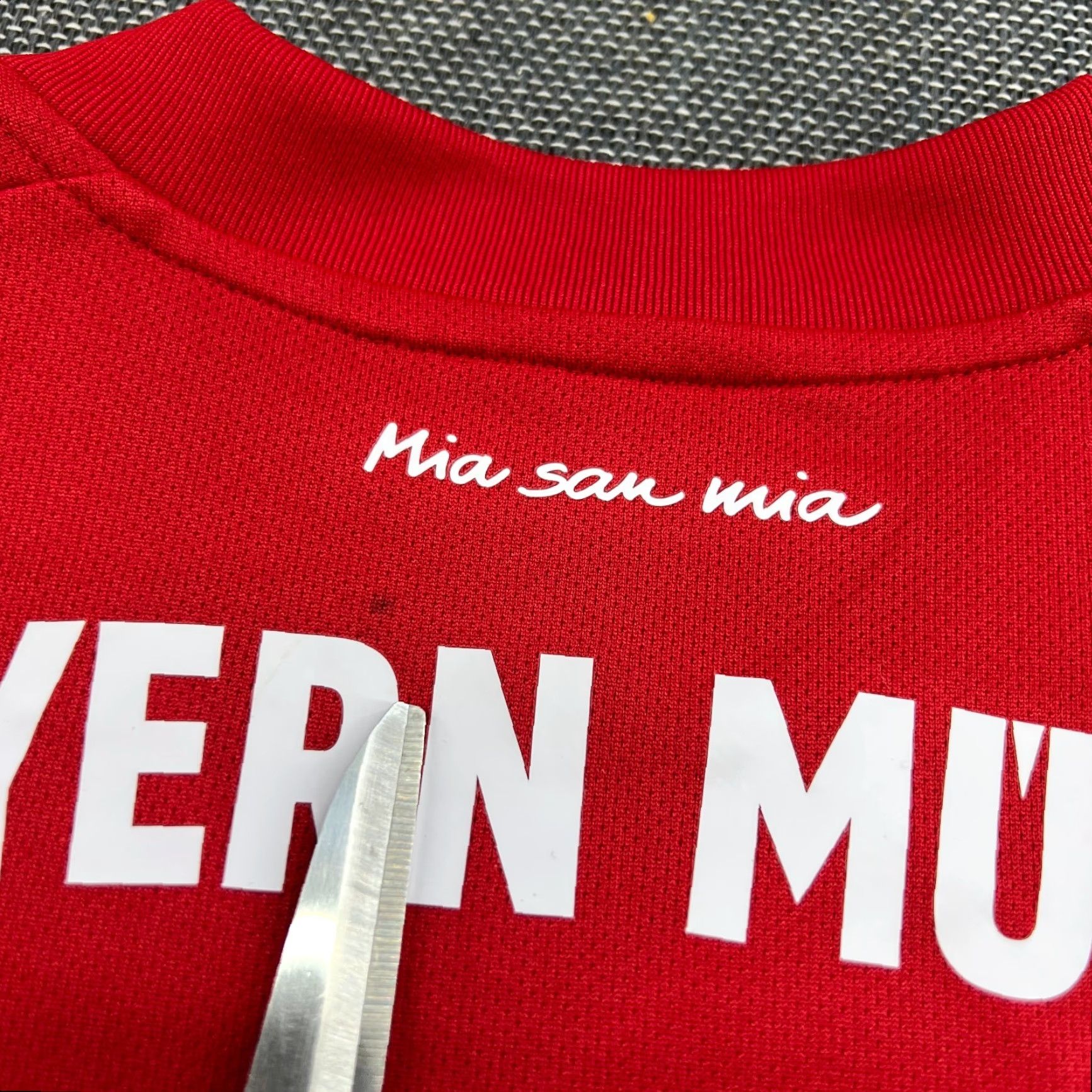 Adidas Bayern Munich 2019 2020 Home Football Jersey Mens Medium Adidas Shirt Red Size US M / EU 48-50 / 2 - 5 Thumbnail