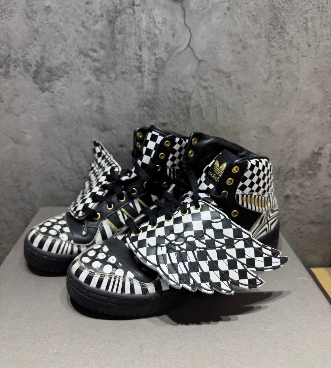 Adidas × Jeremy Scott Adidas Jeremyscott Black and White Checkered Wings sneaker Size US 8 / EU 41 - 5 Thumbnail
