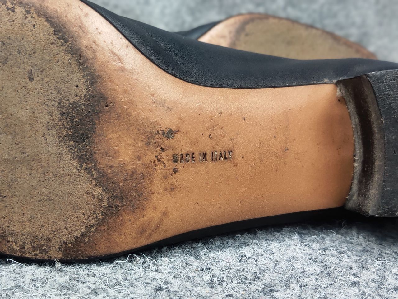 Salvatore Ferragamo Salvatore Ferragamo Vintage Pumps Heel Leather Black Shoes Size US 7.5 / IT 37.5 - 14 Thumbnail